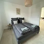 Apartment 3 Zw 95 M2 Neubau Kostenlos Parkplatz Im Hof Kitzingen