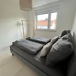 Apartment 3 Zw 95 M2 Neubau Kostenlos Parkplatz Im Hof